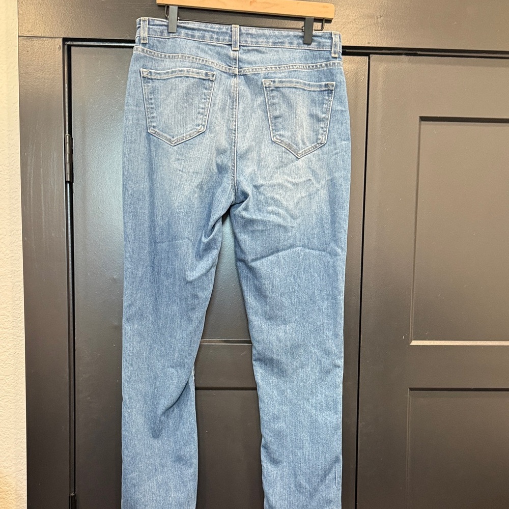Ellen Tracy Light Blue Denim Jeans with Gold Button Size 10 - Picture 3 of 6